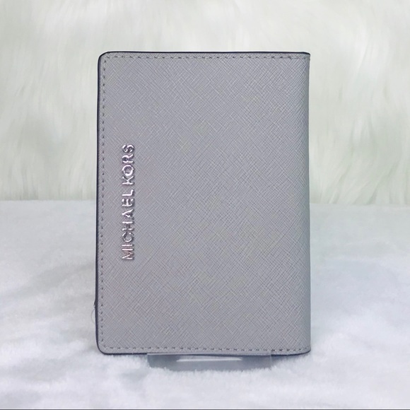 Michael Kors Jet Set Travel MD Card Case Wallet - Picture 7 of 8